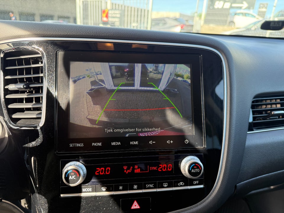 Mitsubishi Outlander 2,4 PHEV Intense CVT 4WD 5d