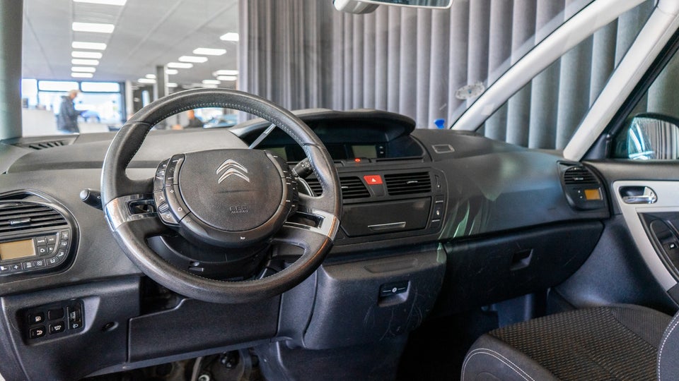 Citroën Grand C4 Picasso 1,6 e-HDi 112 Seduction E6G 7prs 5d