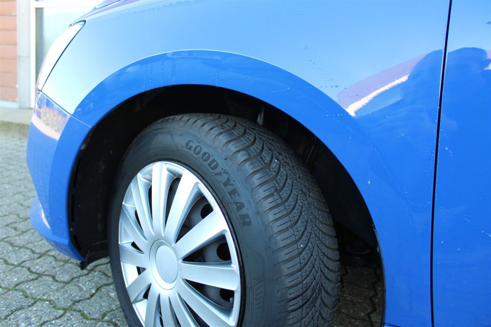 Skoda Fabia 1,0 MPi 60 Ambition 5d