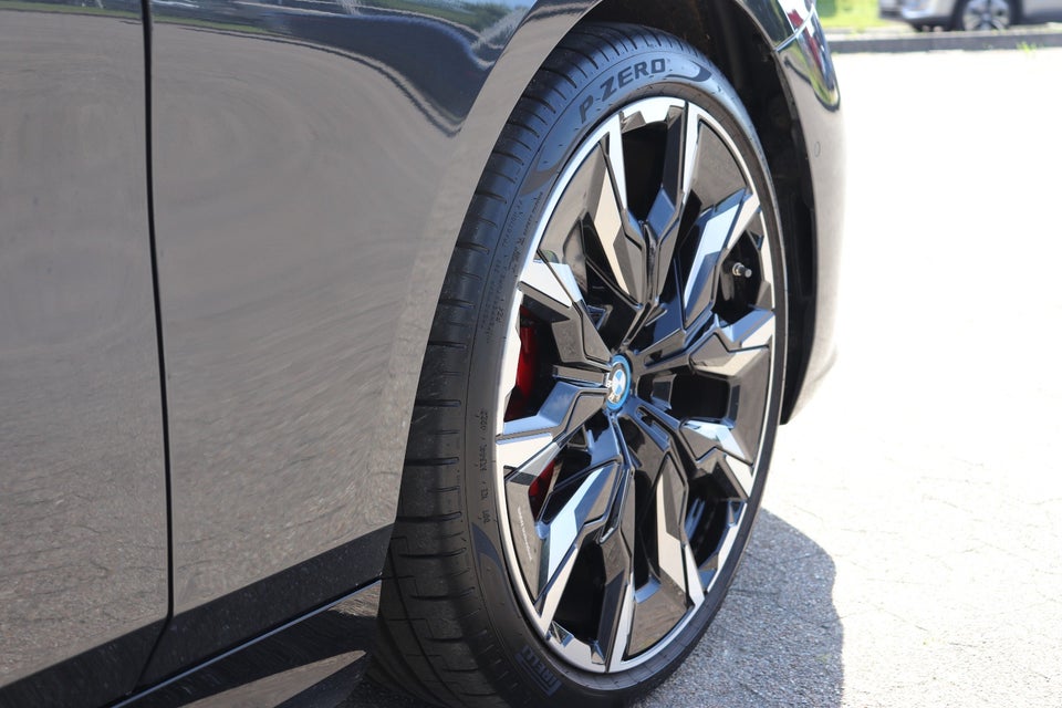BMW i5 M60 Touring M-Sport Pro xDrive 5d 2024 — billede 5 af 5
