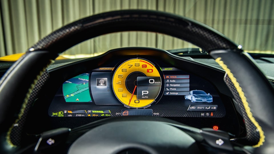 Ferrari SF90 Stradale 4,0 DCT 2d