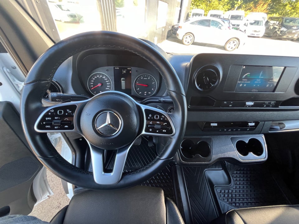 Mercedes Sprinter 317 2,0 CDi A2 Kassevogn aut. RWD