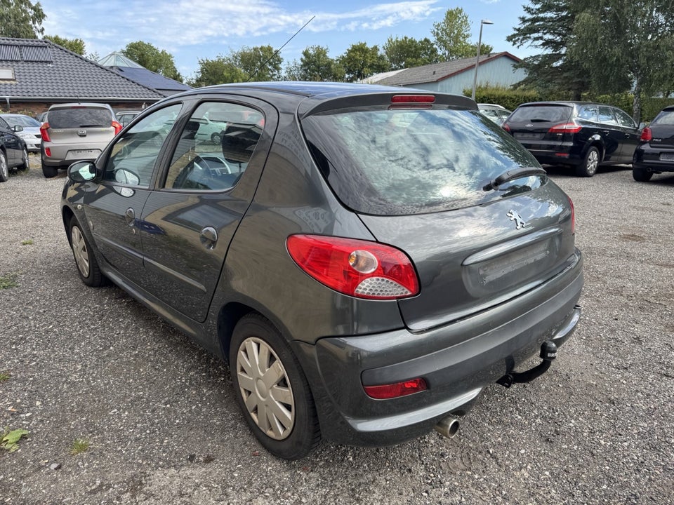 Peugeot 206+ 1,4 HDi 68 Active 5d