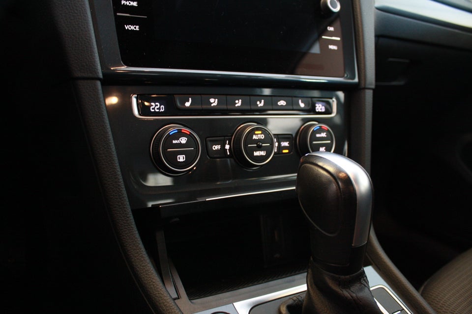 VW Golf VII 2,0 TDi 150 Comfortline DSG 5d