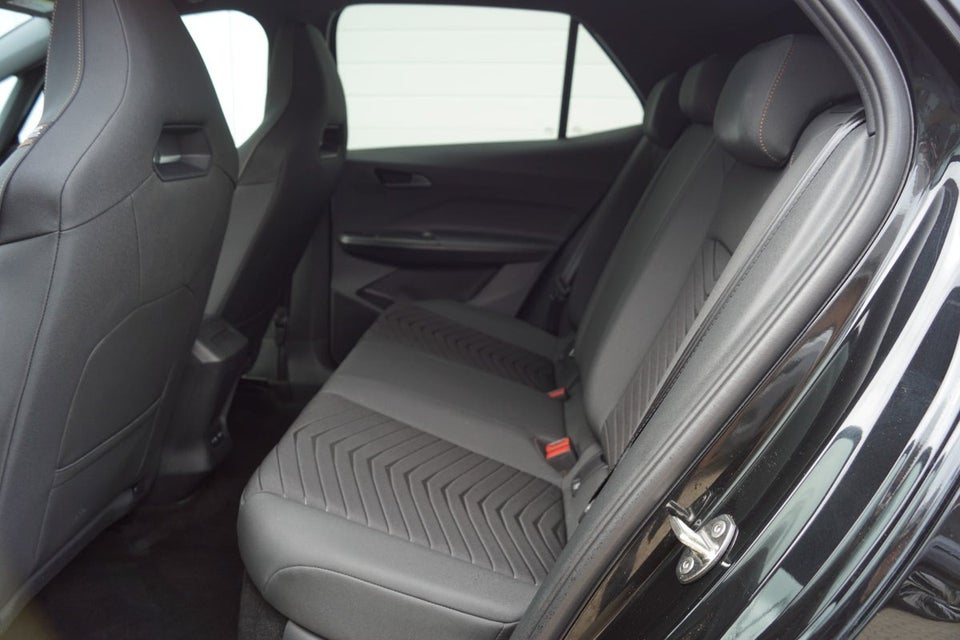 Cupra Born 59 e-Boost 5d