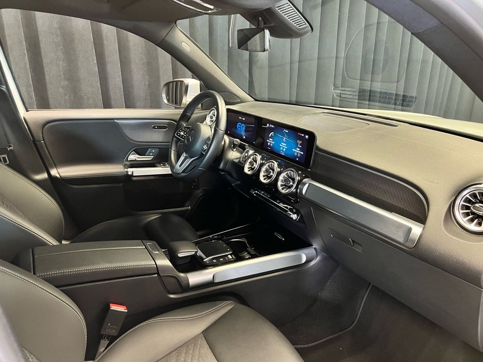 Mercedes EQB250 Progressive 5d