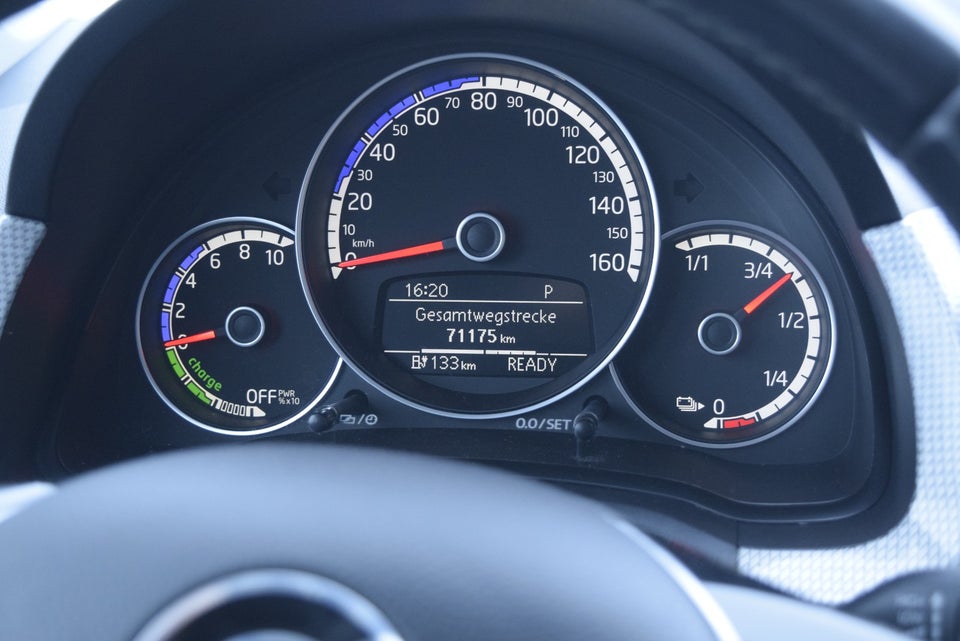 VW e-Up! Move Up! 5d