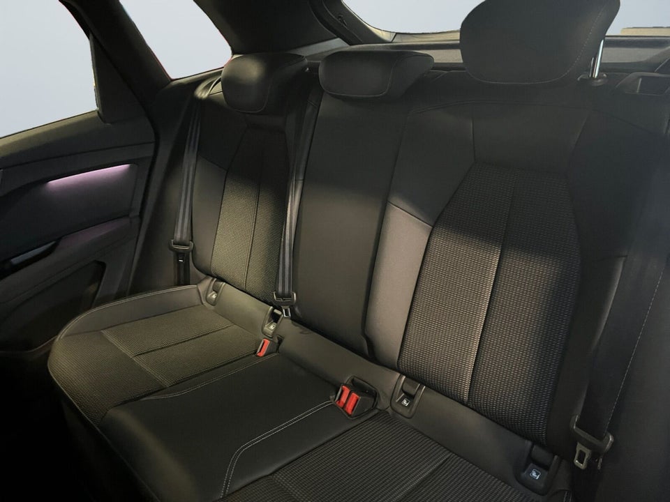 Audi Q4 e-tron 40 S-line 5d