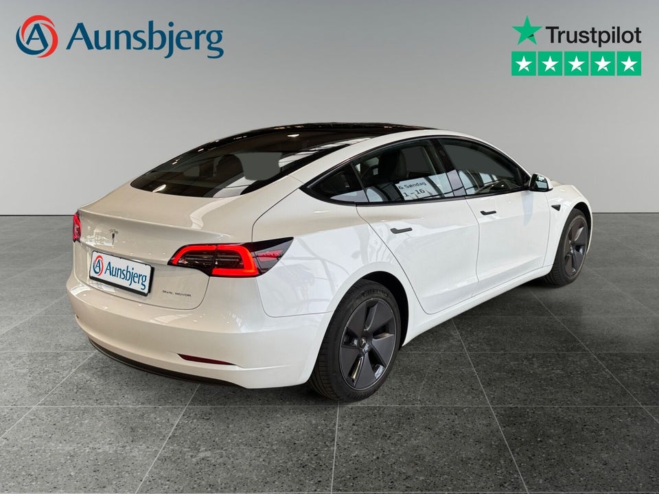 Tesla Model 3 Long Range AWD 4d