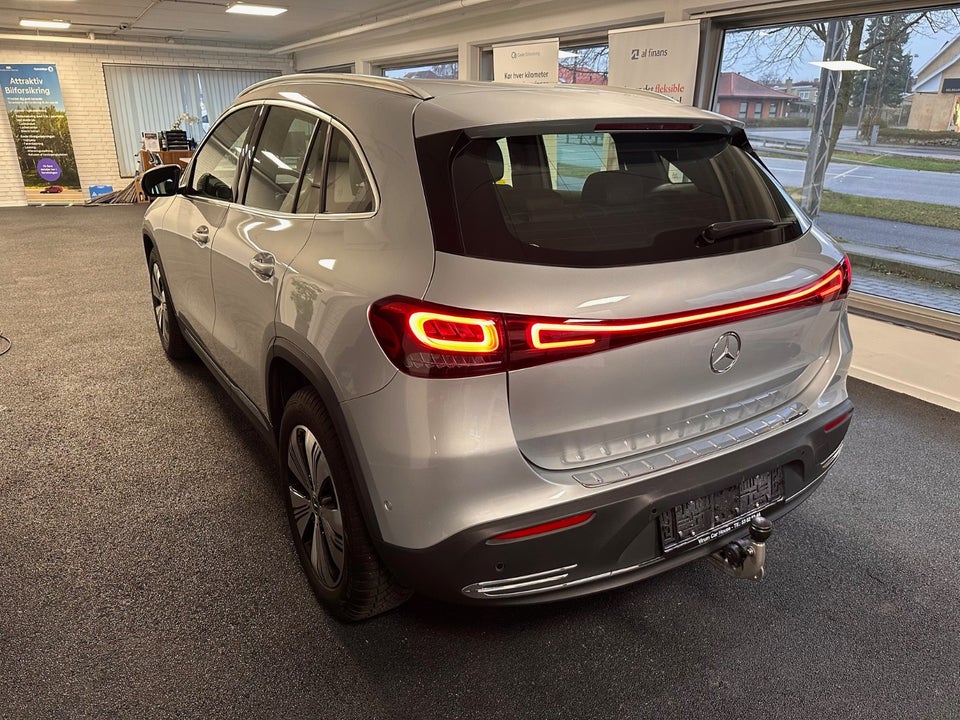 Mercedes EQA250 Progressive 5d