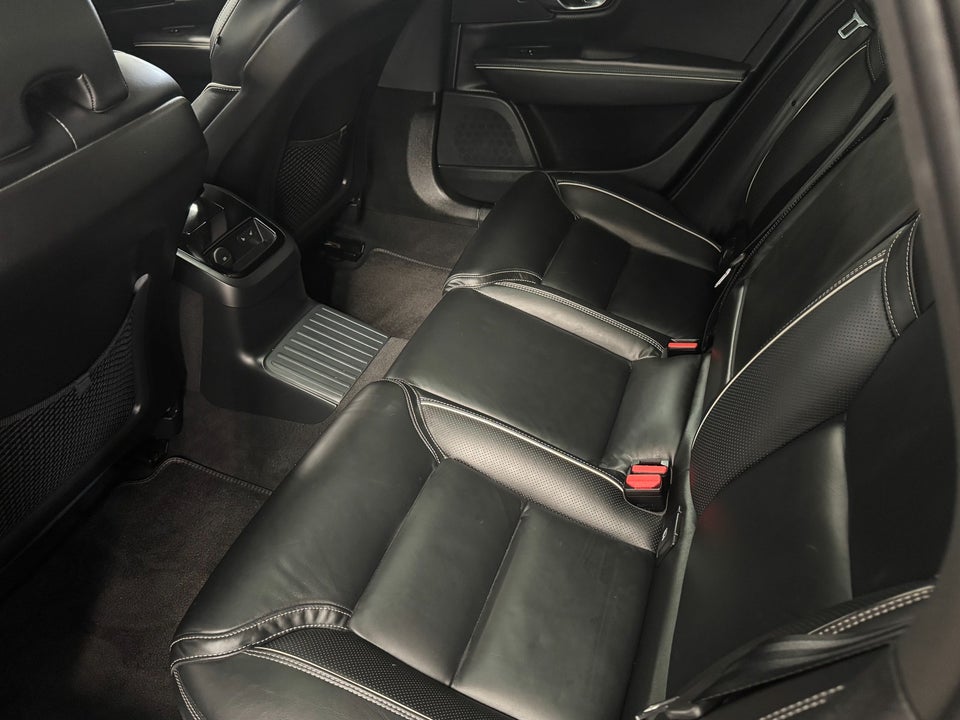 Volvo V90 2,0 T6 ReCharge Ultimate Dark aut. AWD 5d