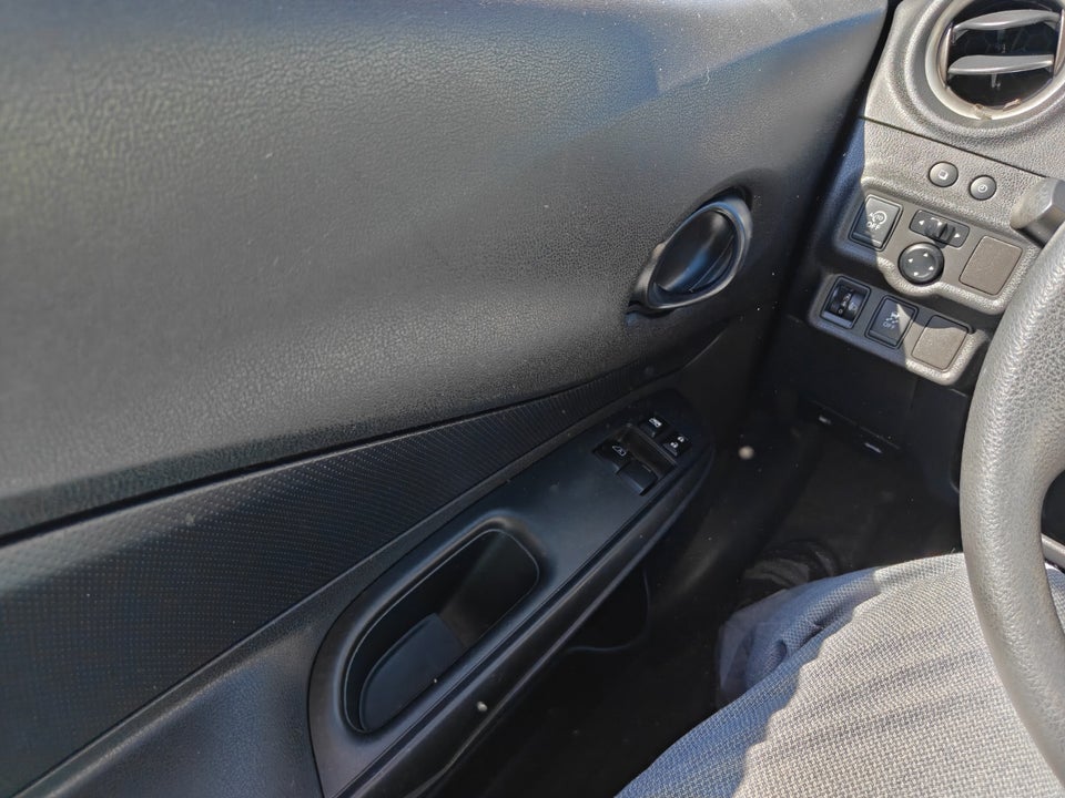 Nissan Note 1,2 Visia 5d