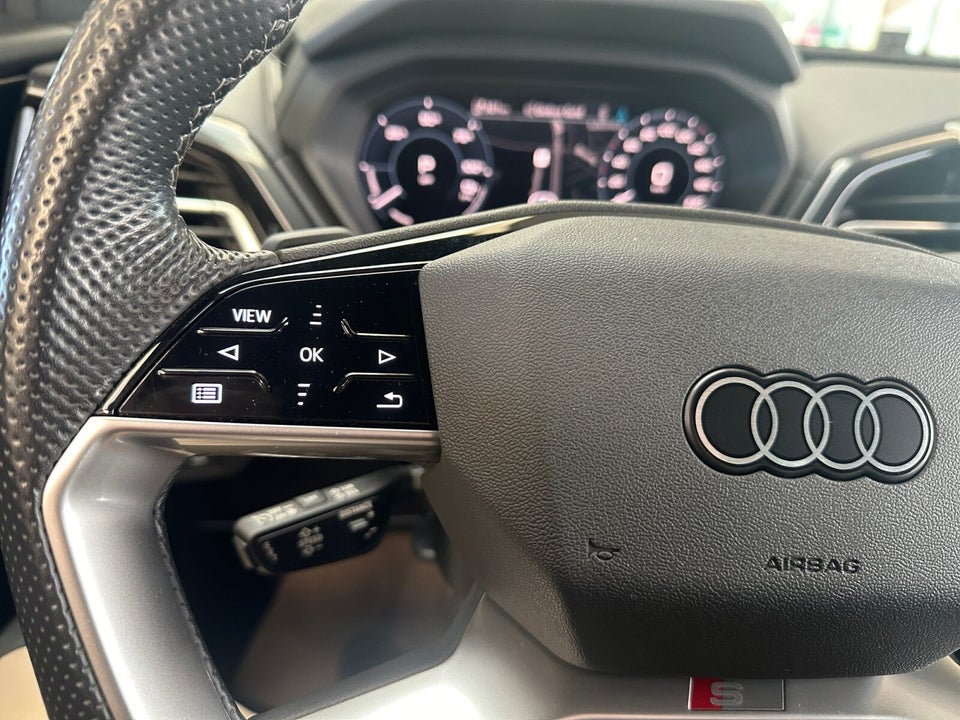 Audi Q4 e-tron 40 S-line 5d