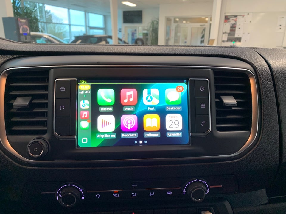 Peugeot e-Expert 75 L3 Plus Van