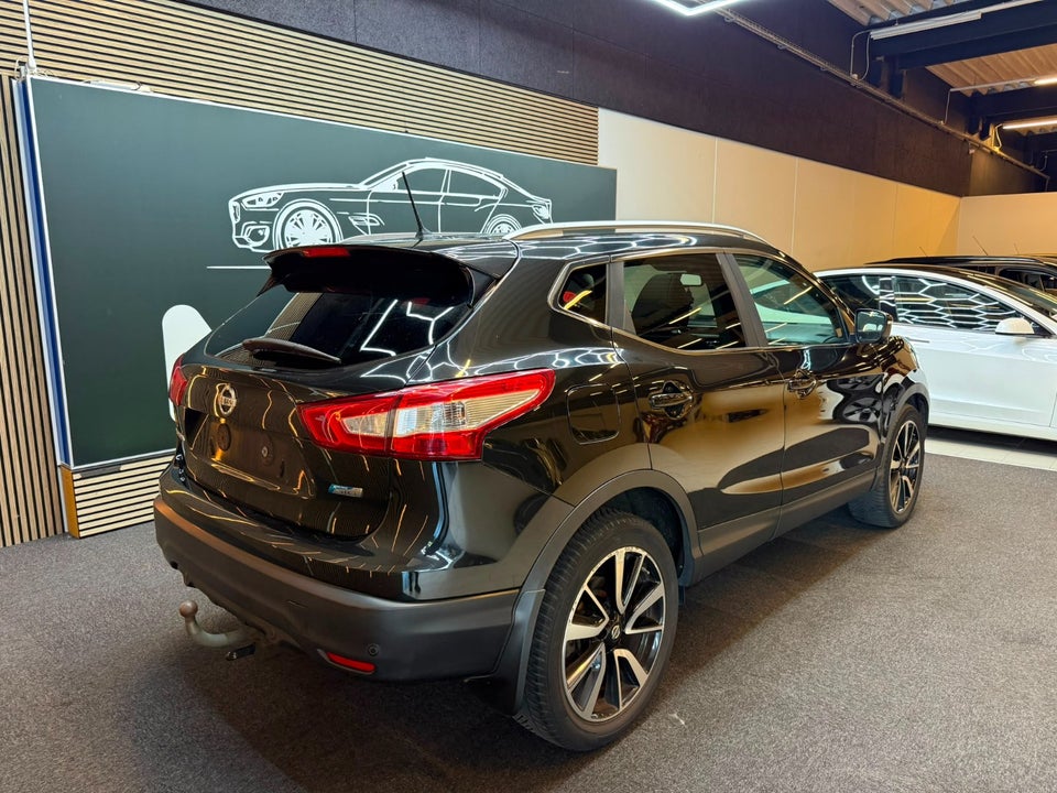 Nissan Qashqai 1,6 dCi 130 Tekna X-tr. 5d