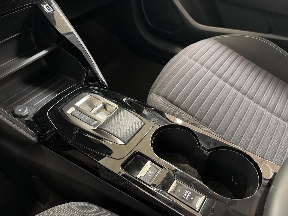 Peugeot e-208 50 Style 5d