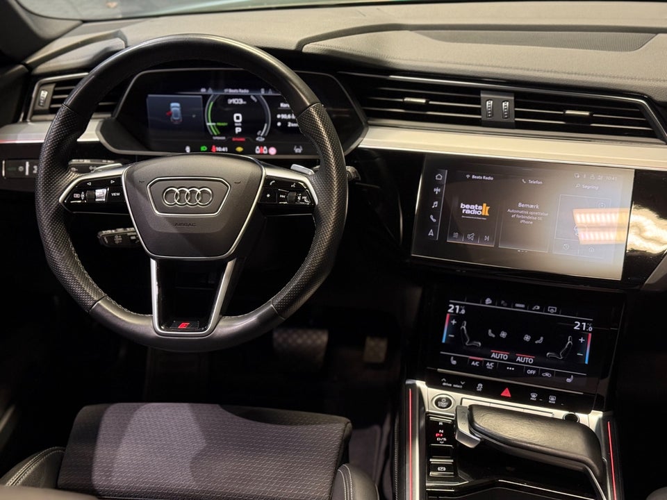 Audi e-tron 55 S-line quattro 5d