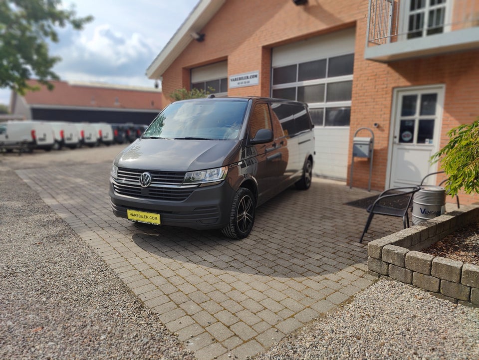 VW Transporter 2,0 TDi 150 Kassevogn DSG lang