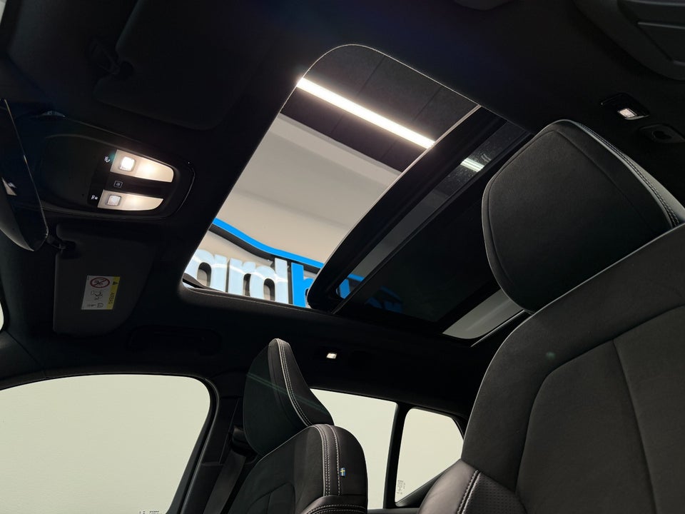 Volvo XC40 P8 ReCharge Twin R-Design 5d