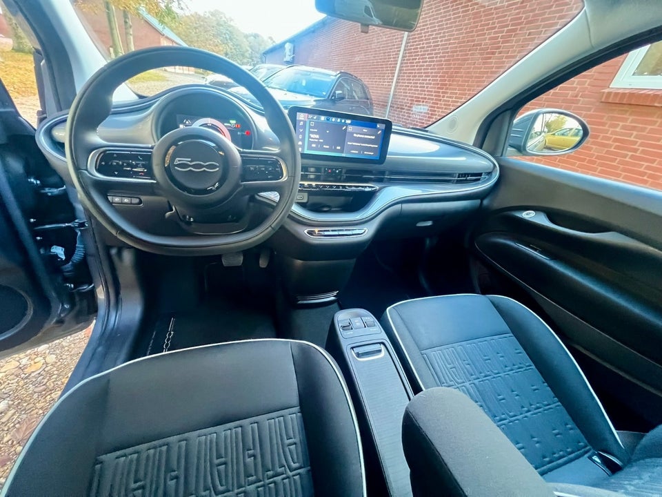 Fiat 500e 42 Icon 3d