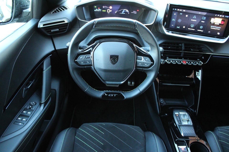 Peugeot e-208 54 GT 5d