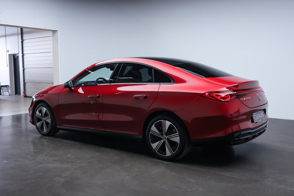 Mercedes CLA250+ EQ Progressive 4d