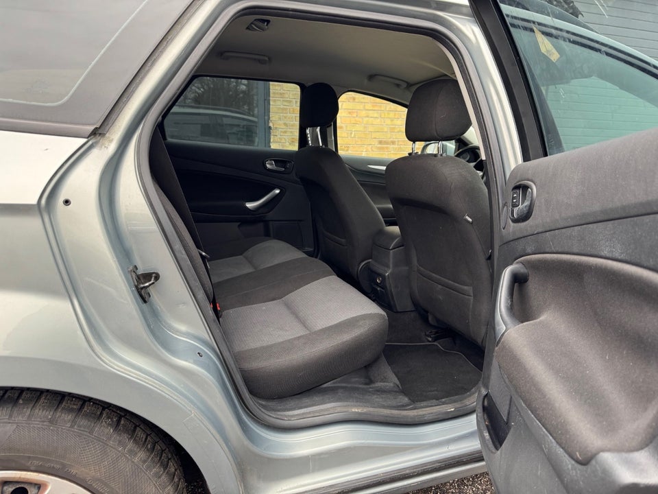 Ford Mondeo 2,0 Trend stc. 5d