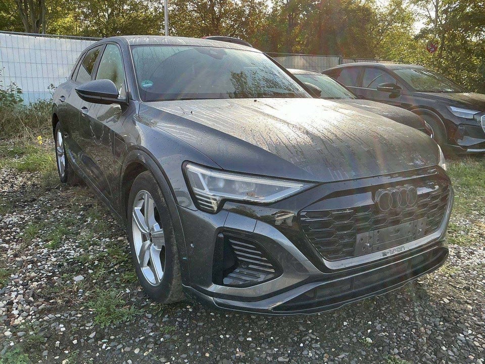 Audi Q8 e-tron 50 S-line quattro 5d