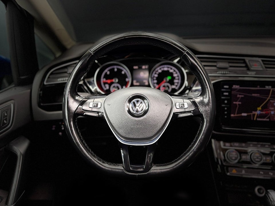 VW Touran 2,0 TDi 190 Highline DSG 7prs 5d