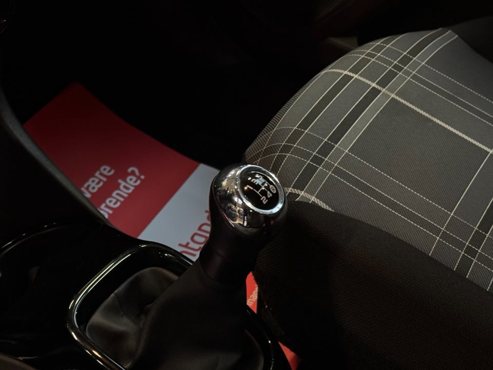 Peugeot 108 1,0 e-VTi 69 Allure 5d