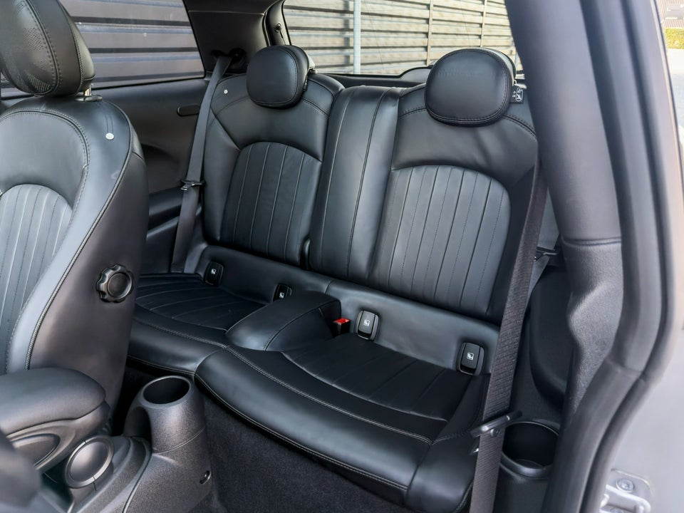 MINI Cooper SE Younique Trim 3d