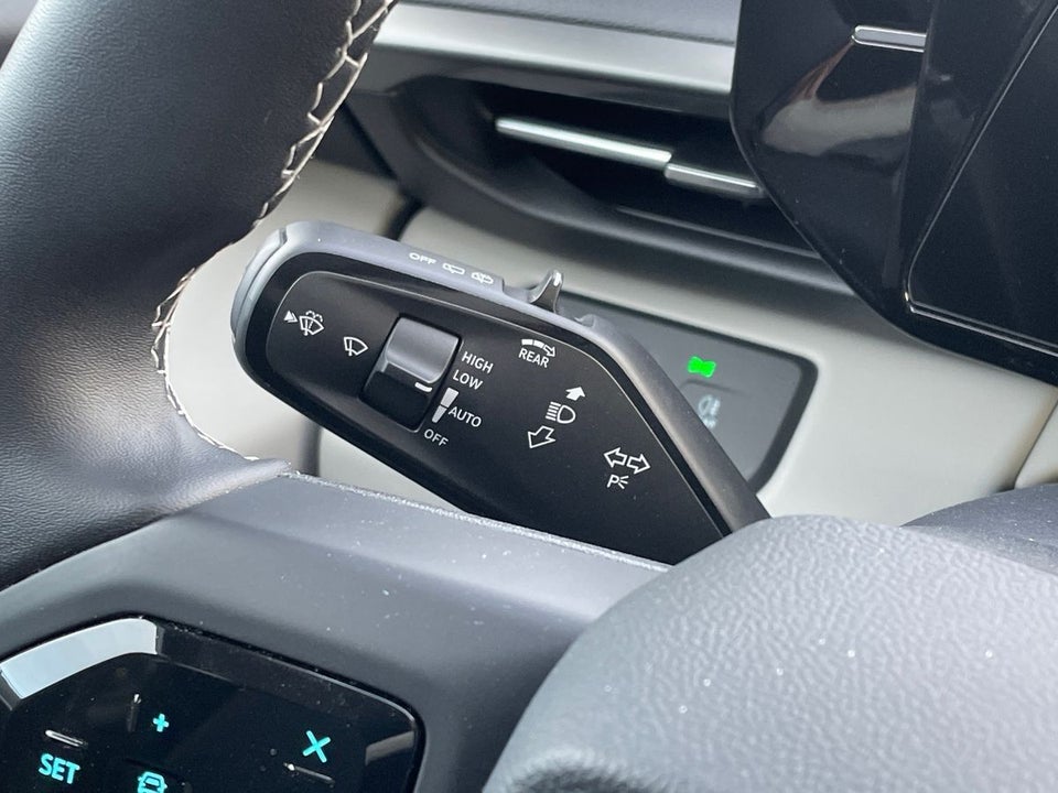 Ford Explorer 77 Select Extended Range 5d