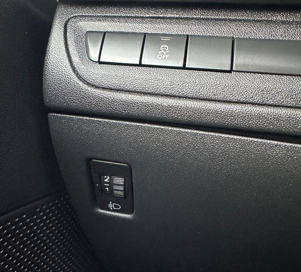 Peugeot 208 1,2 VTi Active 5d