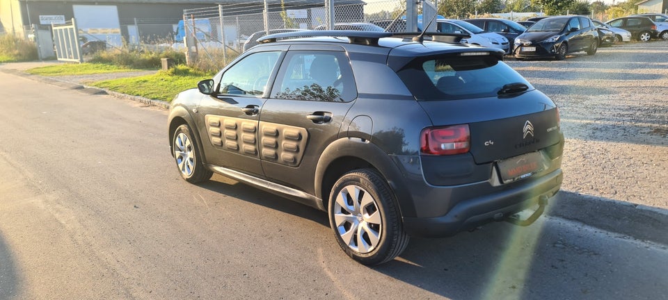 Citroën C4 Cactus 1,6 e-HDi 92 Shine ETG6 5d