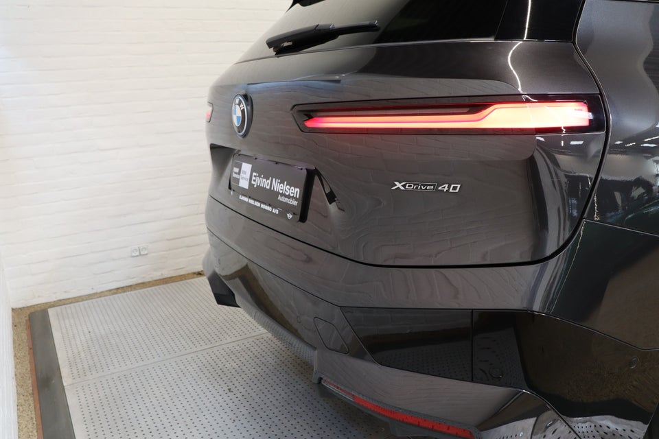 BMW iX xDrive40 Fully Charged 5d