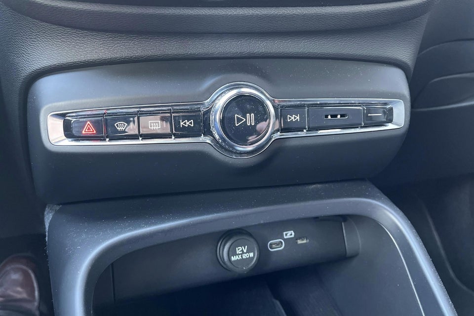 Volvo XC40 P6 ReCharge Core 5d