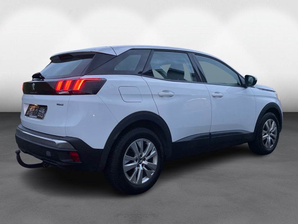 Peugeot 3008 1,2 e-THP 130 Active 5d