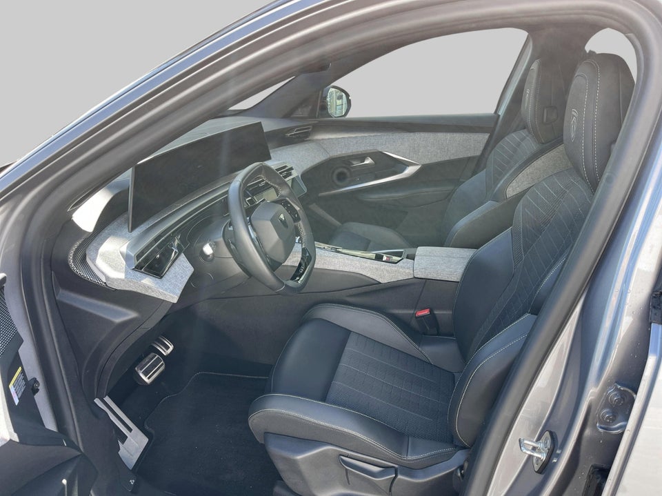 Peugeot e-5008 77 GT 7prs 5d