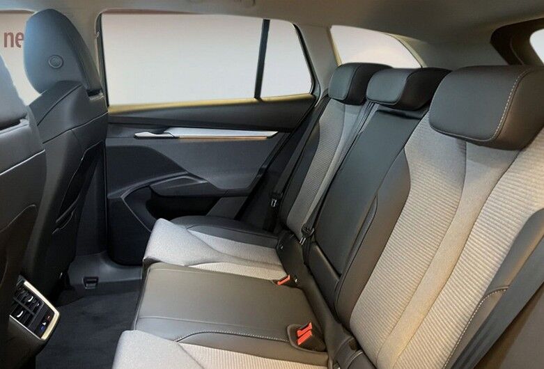 Skoda Enyaq 85 iV Loft 5d