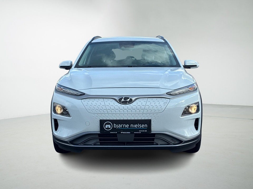 Hyundai Kona 64 EV Essential 5d