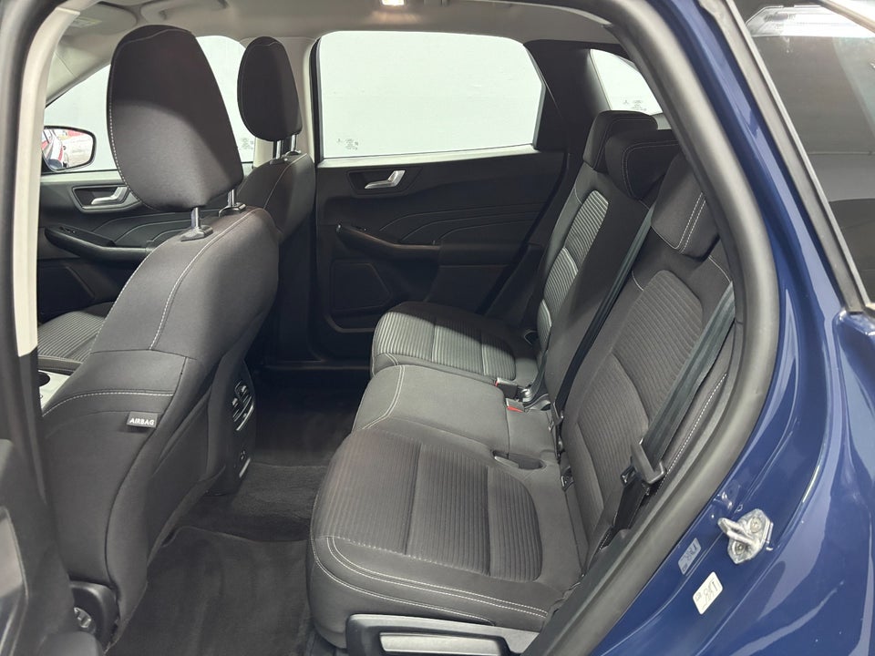 Ford Kuga 2,5 PHEV Titanium CVT 5d