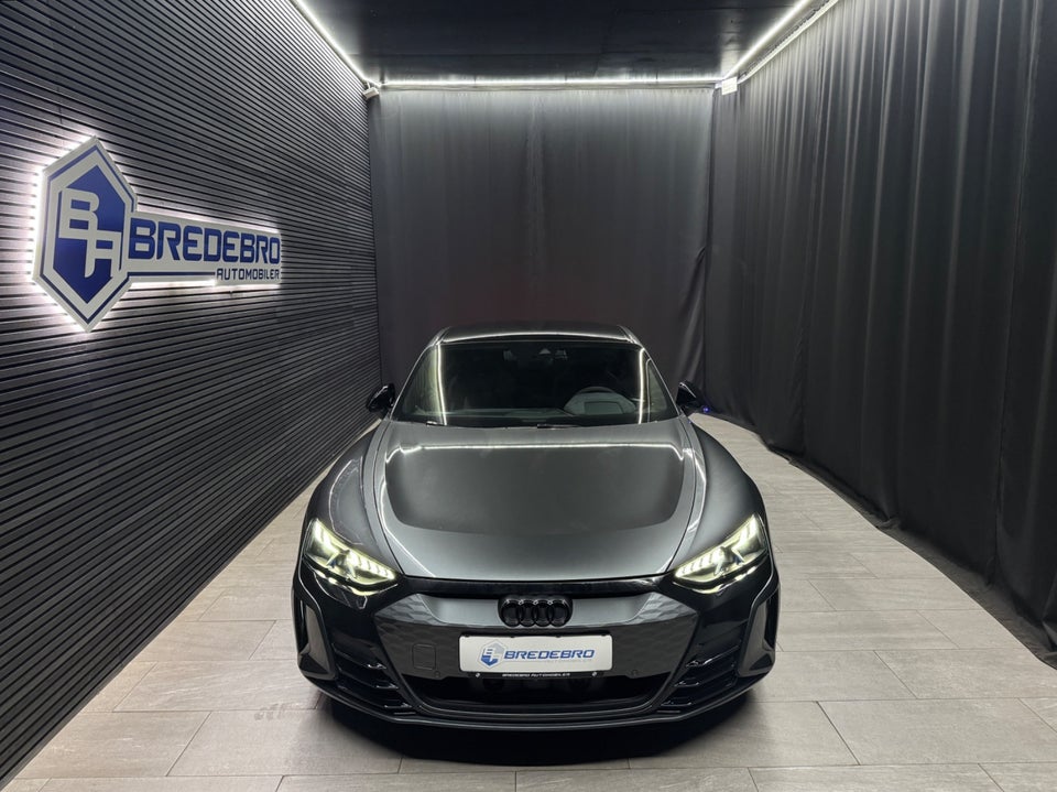 Audi RS e-tron GT quattro 4d