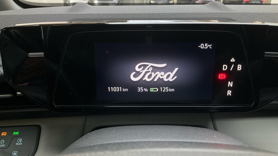 Ford Capri 77 Premium Extended Range 5d