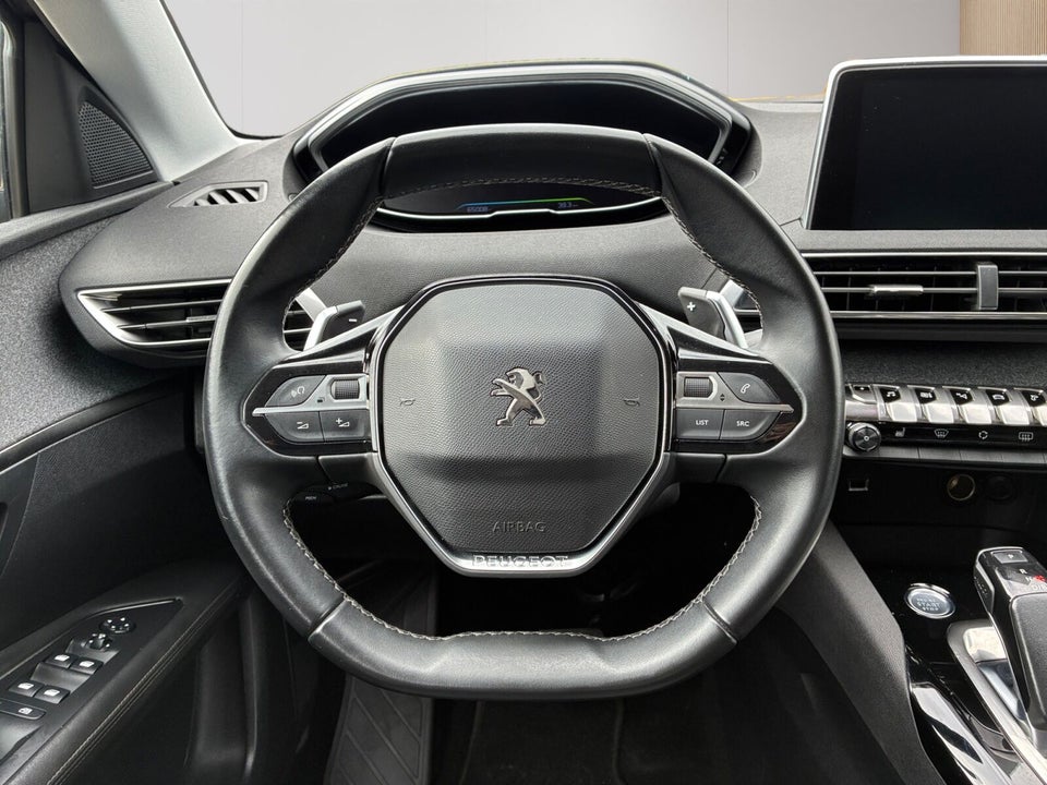 Peugeot 3008 1,6 Hybrid Allure Limited EAT8 5d