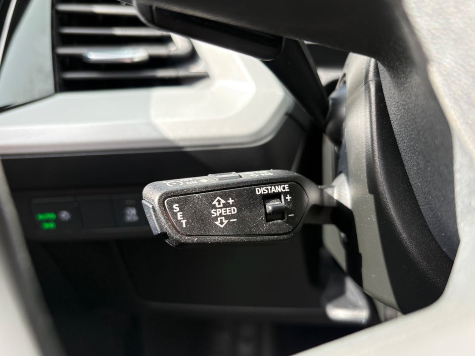 Audi Q4 e-tron 40  5d