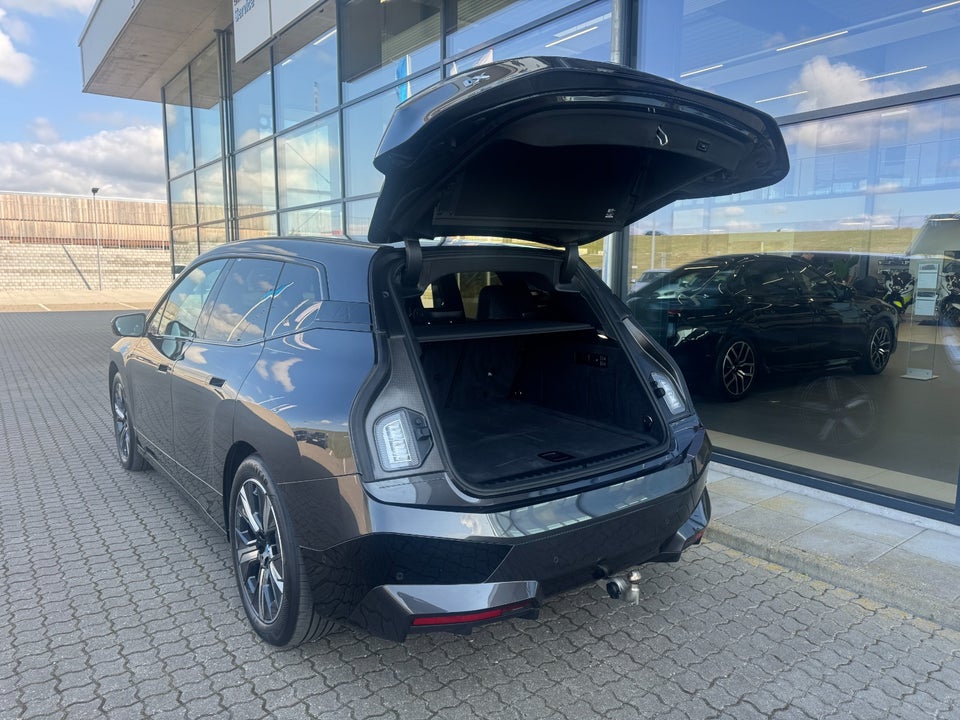 BMW iX xDrive50 Supercharged 5d