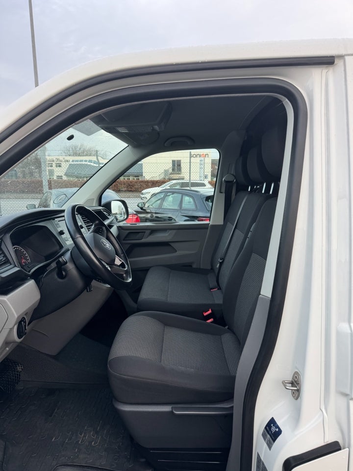 VW Transporter 2,0 TDi 150 Kassevogn DSG lang
