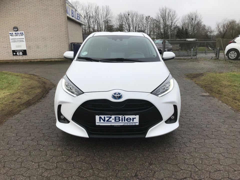 Toyota Yaris 1,5 Hybrid H3 Vision e-CVT 5d