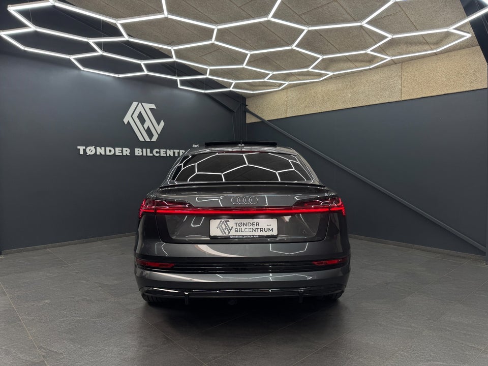 Audi e-tron 55 S-line Sportback quattro 5d