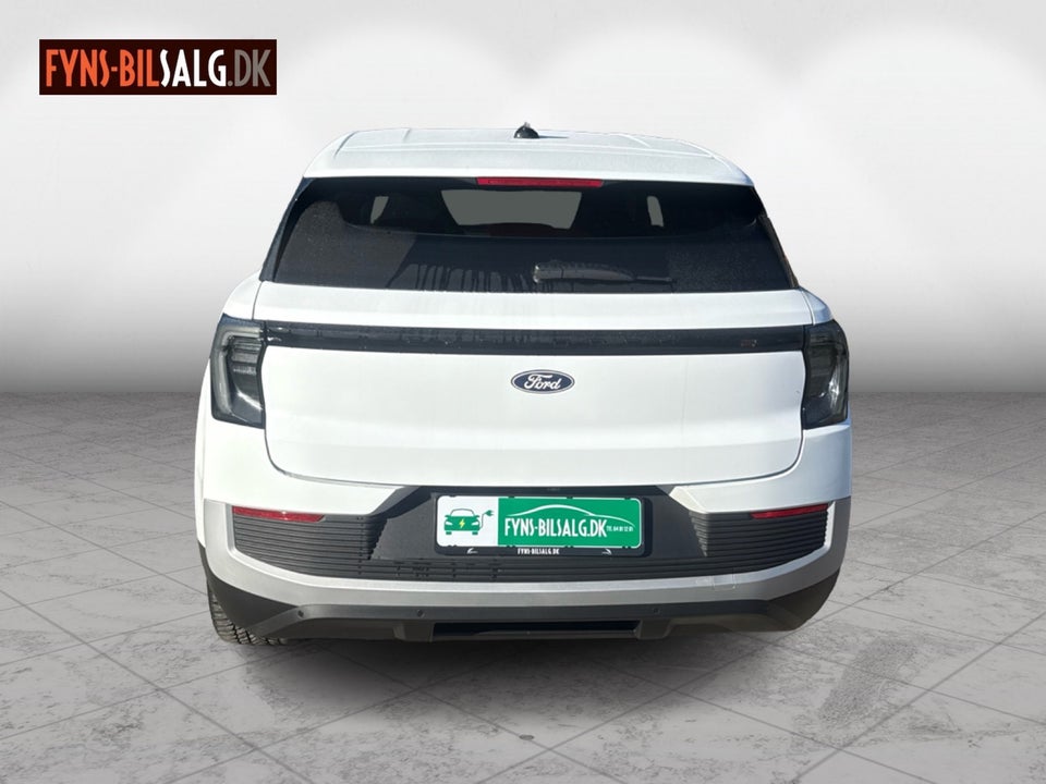 Ford Explorer 82 Premium Extended Range 5d